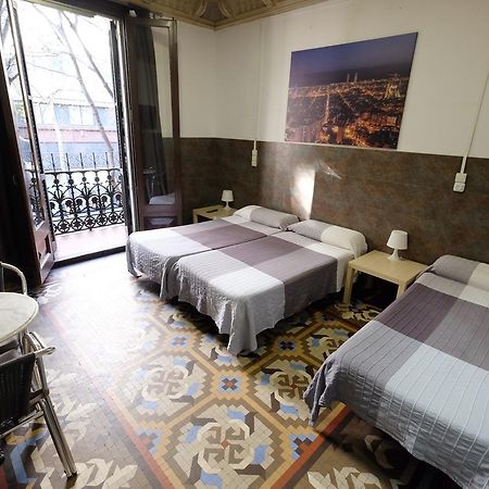 Lenin Hostel Barcelona Eksteriør bilde