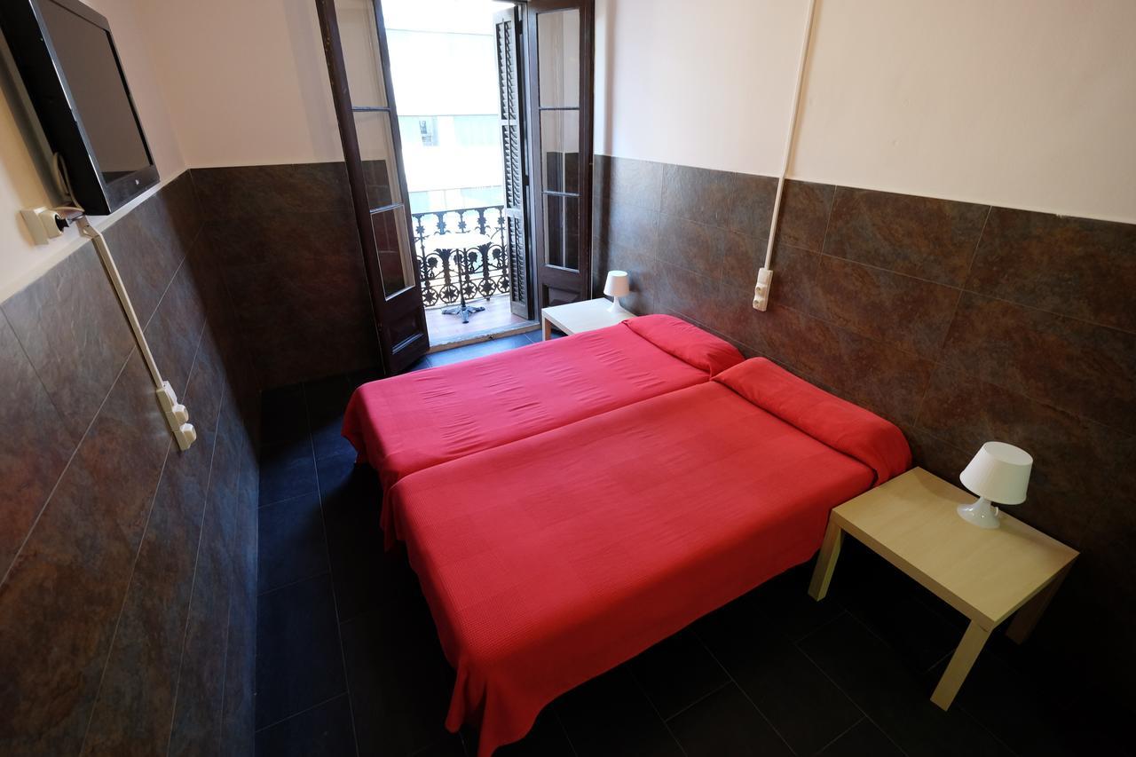 Lenin Hostel Barcelona Eksteriør bilde