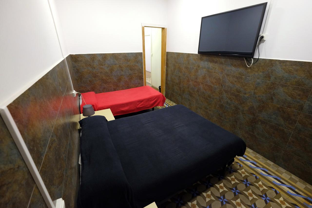 Lenin Hostel Barcelona Eksteriør bilde