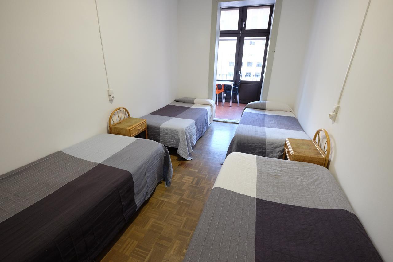 Lenin Hostel Barcelona Eksteriør bilde