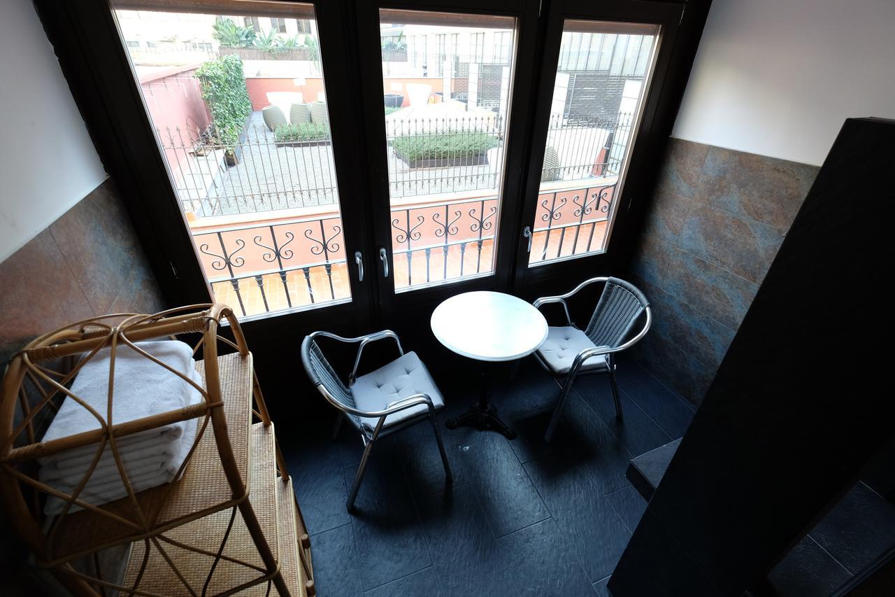 Lenin Hostel Barcelona Eksteriør bilde